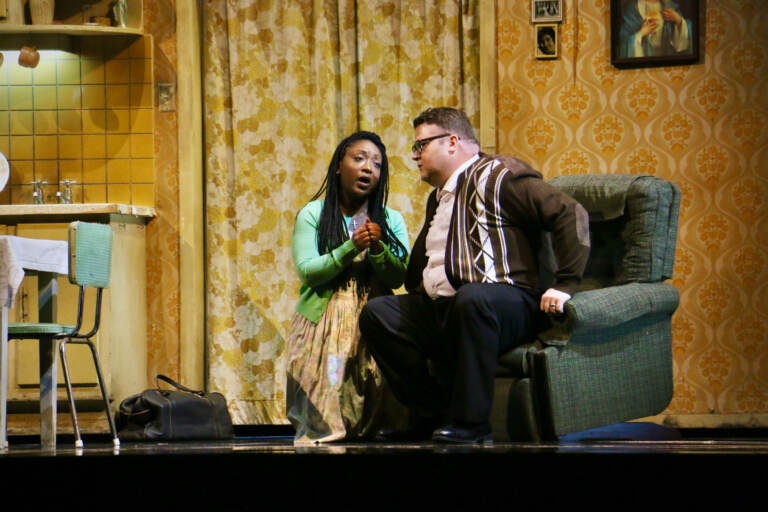 Gilda (Raven McMillan) pleads with her father, Rigoletto (Anthony Clark Evans), who confines her to the house under the watch of a housekeeper. (Emma Lee/WHYY)