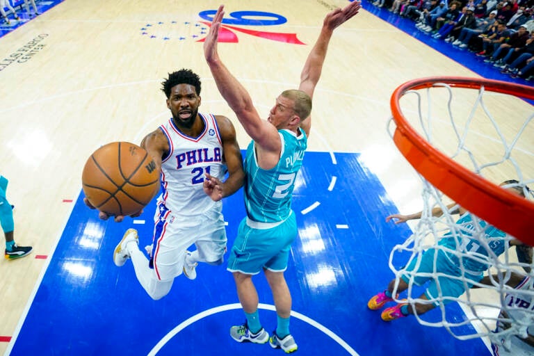 Joel Embiid Red Philadelphia 76ers Game-Used #21 Statement Jersey Worn  During the First Quarter of the Game vs. Charlotte Hornets on December 8  2022 - Size 54+6