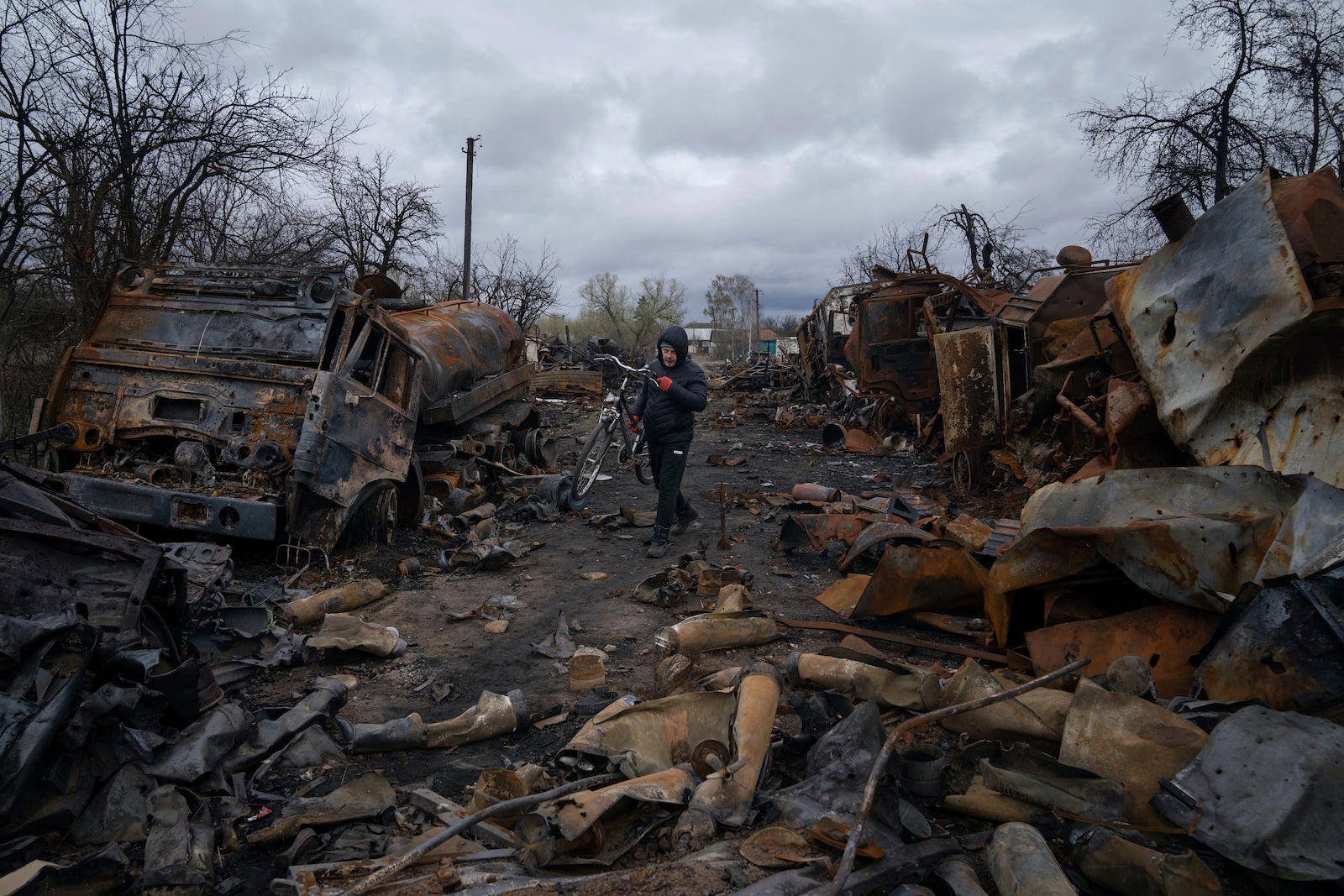 Russia-Ukraine war: Moscow hits Lviv, preps for eastern assault - WHYY