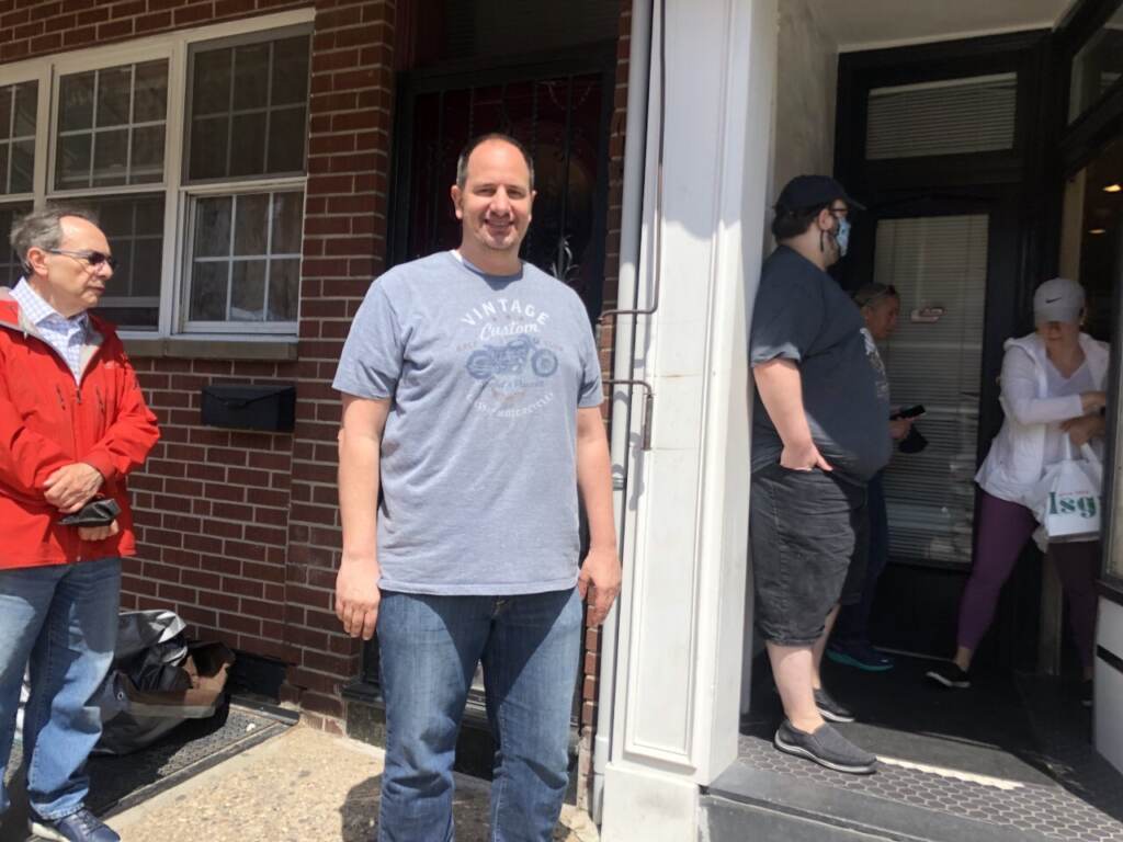 Larry Ricciardi outside Isgro’s Pastries in South Philly. His family buys a ricotta pie every year for Easter. (Emily Rizzo/WHYY News)