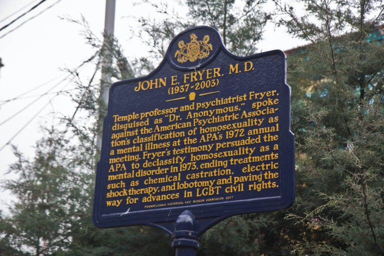 The historical marker that honors Dr. John Fryer at 13th and Locust Streets in Philadelphia. (Kimberly Paynter/WHYY)