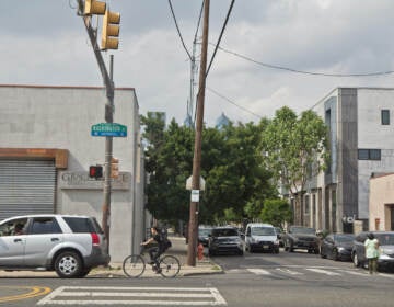 File photo: The intersection of 17th Street and Washington Avenue, a main thoroughfare, in South Philadelphia.