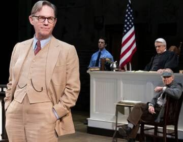 Richard Thomas as Atticus Finch in Aaron Sorkin's adaptation of To Kill A Mockingbird at the Kimmel Cultural Campus. (photo by Julieta Cervantes)