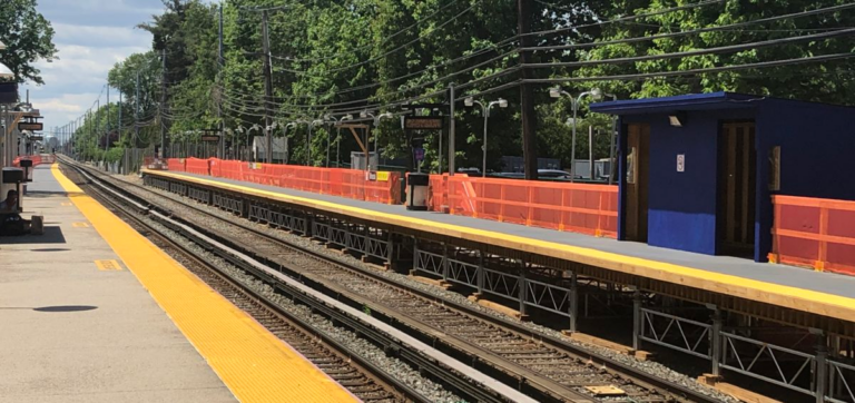 A temporary high platform constructed by Long Island Railroad in 2020. (Long Island Railroad)