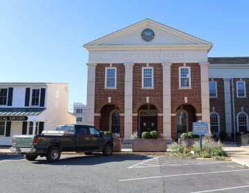 The Court of Chancery courthouse in Georgetown, Del. Twitter has filed suit against billionaire Elon Musk in the court of equity, which was created in 1792. (Antony-22 via Wikimedia Commons)