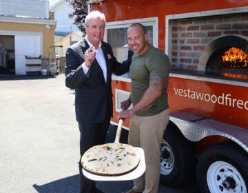 Governor Phil Murphy stands next to Frank Giampa of Vesta Wood-Fired Pizza and Bar in East Rutherford. (Edwin J. Torres/NJ Governor’s Office).
