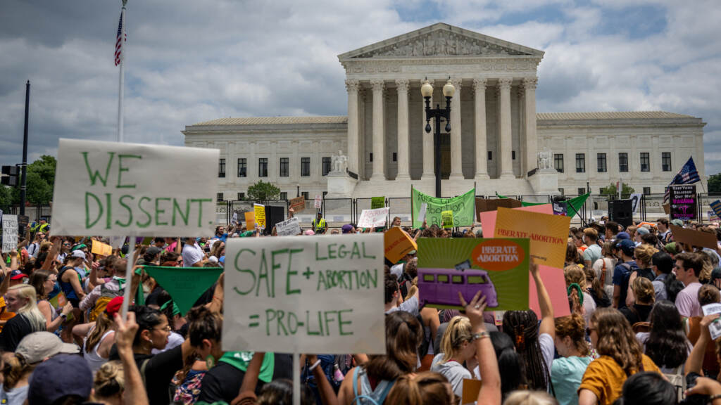 People protest in response to the Dobbs v Jackson Women's Health Organization ruling in front of the U.S. Supreme Court