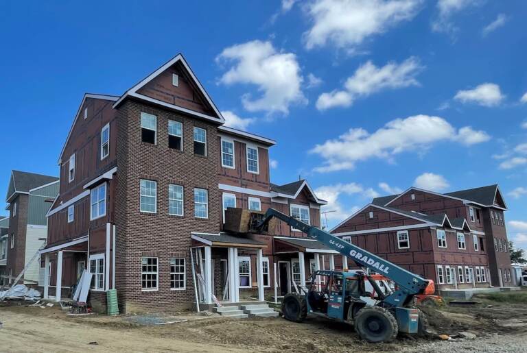 The 600 homes will be built over a four-year period. (Cris Barrish/WHYY)