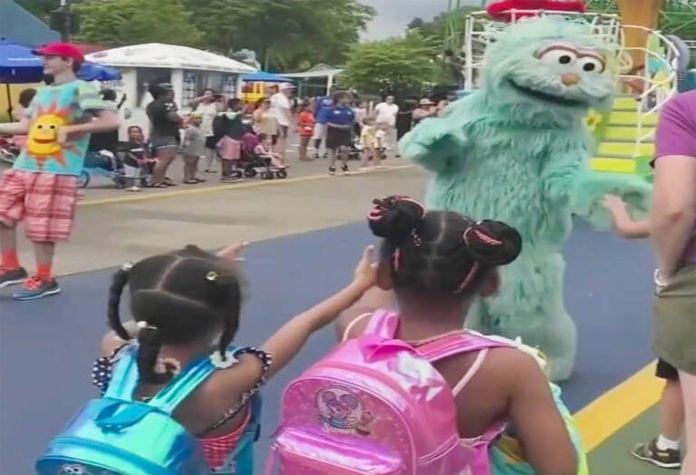 SeaWorld's CEO is scheduled to meet with the families of two 6-year-old Black girls who were seen on a viral video being snubbed by a costumed character at Sesame Place. (6abc)