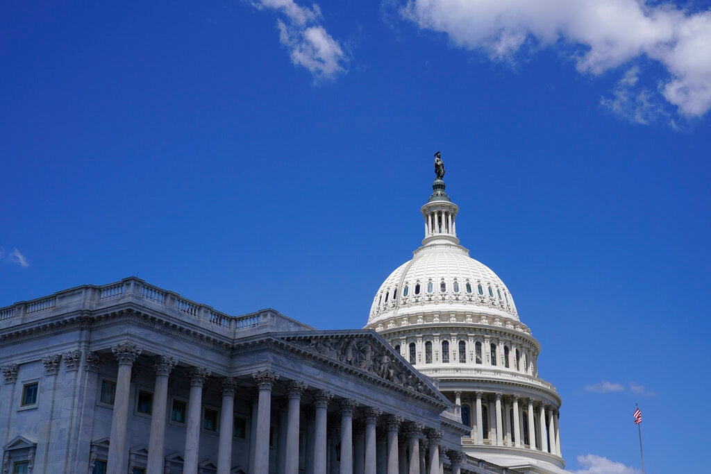 Police say Delaware man crashed his car and killed himself near the U.S. Capitol