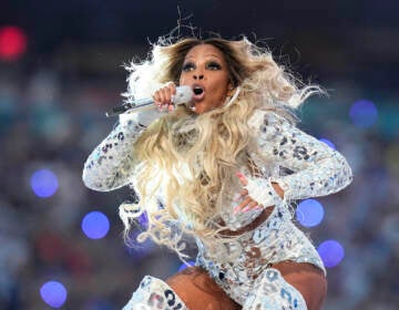 Mary J. Blige performs during halftime of the NFL Super Bowl 56 football game between the Los Angeles Rams and the Cincinnati Bengals Sunday, Feb. 13, 2022, in Inglewood, Calif. (AP Photo/Chris O'Meara)