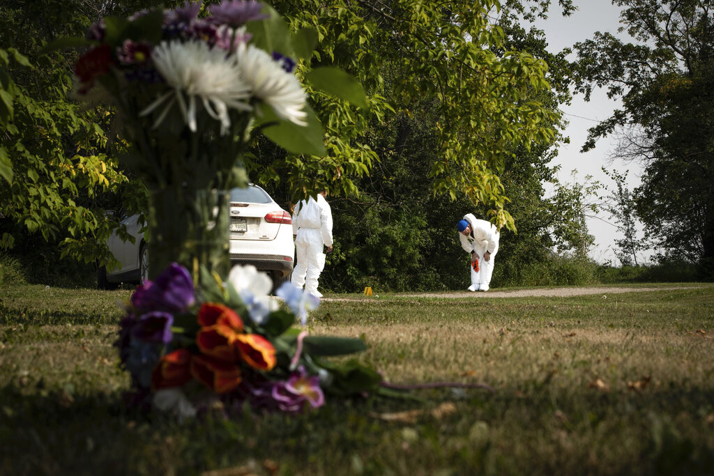 Canada police hunt remaining suspect in stabbing attacks - WHYY