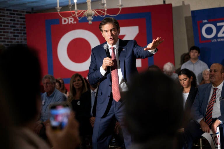 Dr. Mehmet Oz speaks at a campaign rally in Springfield