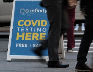 New COVID variants that are highly immune evasive have overtaken BA.5 to dominate in the U.S. Experts warn this means more reinfections and a possible winter surge. (Spencer Platt/Getty Images)