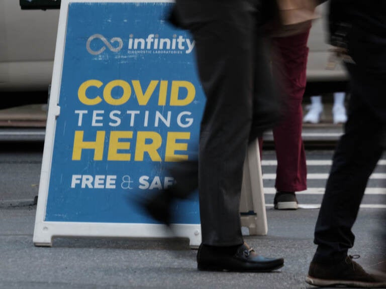 New COVID variants that are highly immune evasive have overtaken BA.5 to dominate in the U.S. Experts warn this means more reinfections and a possible winter surge. (Spencer Platt/Getty Images)