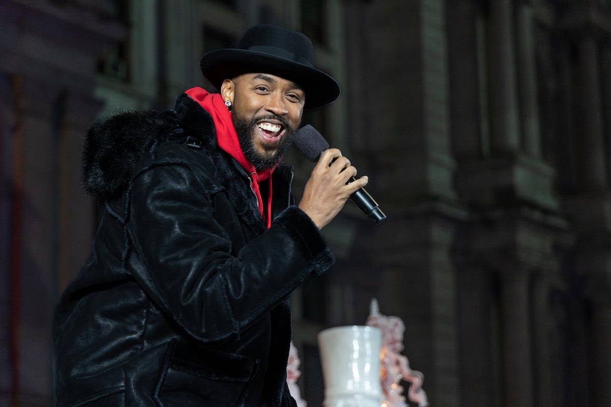 Montell Jordan transformed his smash hit ''This is How We Do It'' into a Christmas song at the City of Philadelphia’s annual Christmas Tree Lighting Ceremony at City Hall on Dec. 1, 2022. (Kimberly Paynter/WHYY)