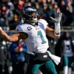 Hurts runs for 3 TDs as Eagles squeeze by Bears 25-20 - WHYY