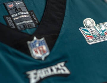 Super Bowl patches on jerseys aren't stitched : r/eagles