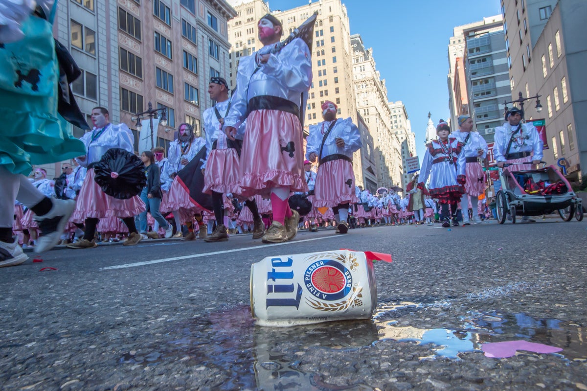 Jason Kelce brings back Mummers outfit for Mummers Mardi Gras