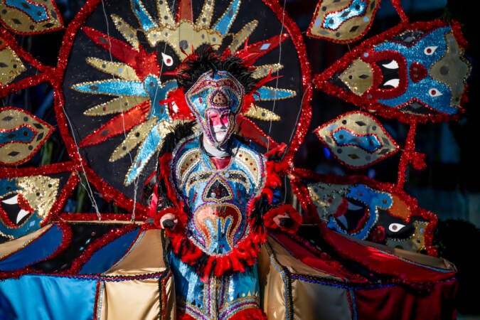 Chuck Bonfia of Golden Sunrise waits along Market St for his turn before the judges stand. (Jonathan Wilson for WHY)