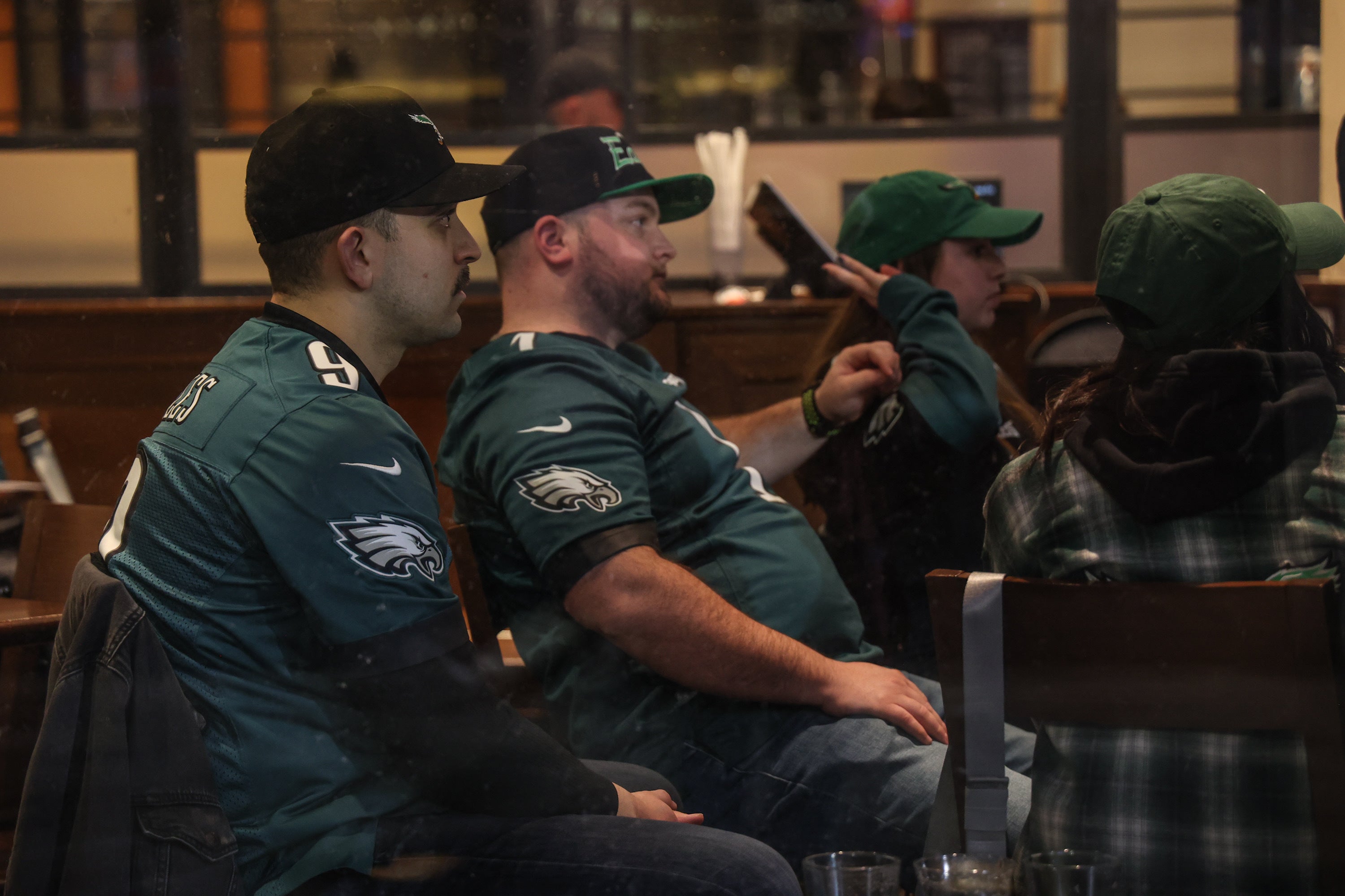 Eagles fans head home disappointed after tough Super Bowl loss - WHYY