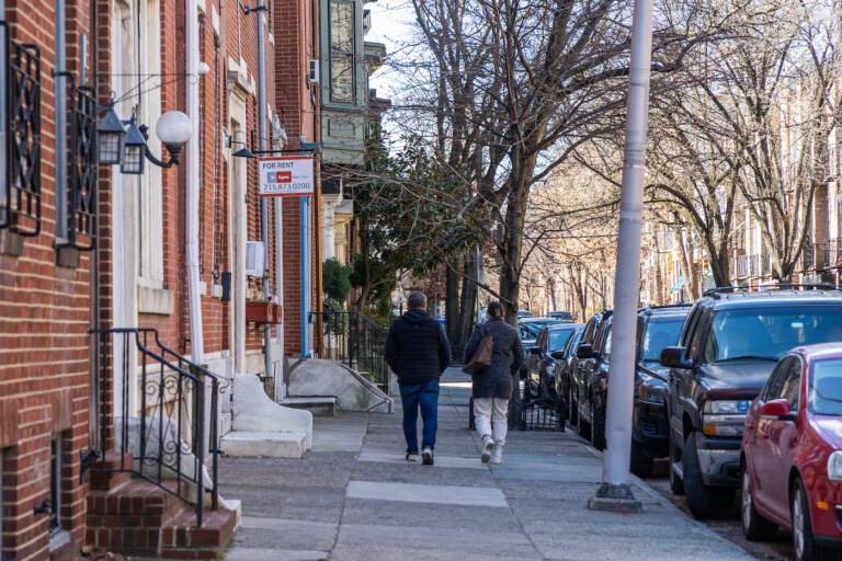 Apartments and homes in Center City, Philadelphia. (Kimberly Paynter/WHYY)