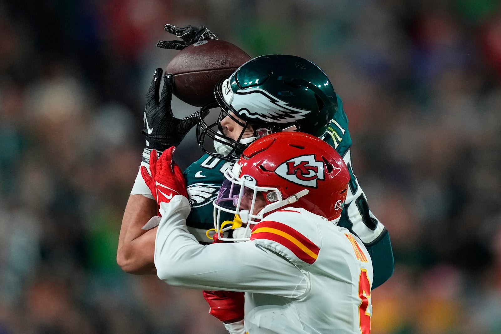 Super Bowl LVII: Patrick Mahomes leads Chiefs rally past Eagles 38-35 