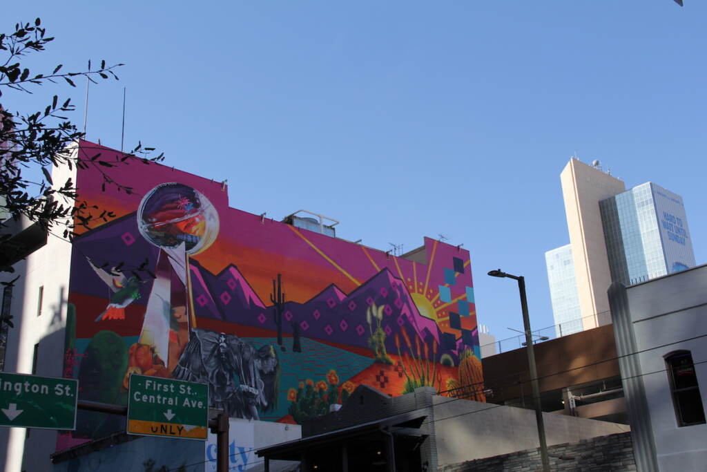 Super Bowl Experience kicks off in downtown Phoenix, reaching new and long  time sports fans