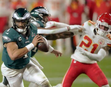 Eagles take Super Bowl lead behind 4th down conversions - WHYY