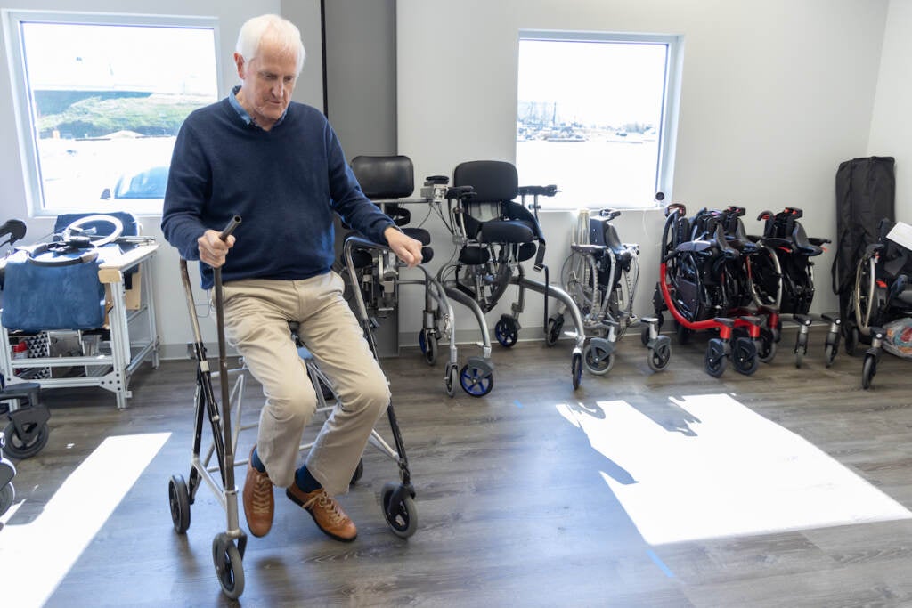 Inventor Garrett Brown uses one of the first Zeen prototypes in the company’s office in West Chester, Pa.