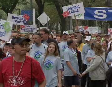 More than 10,000 people participated in a walk and run in Philadelphia Sunday morning to raise money and awareness for the Gift of Life donor program