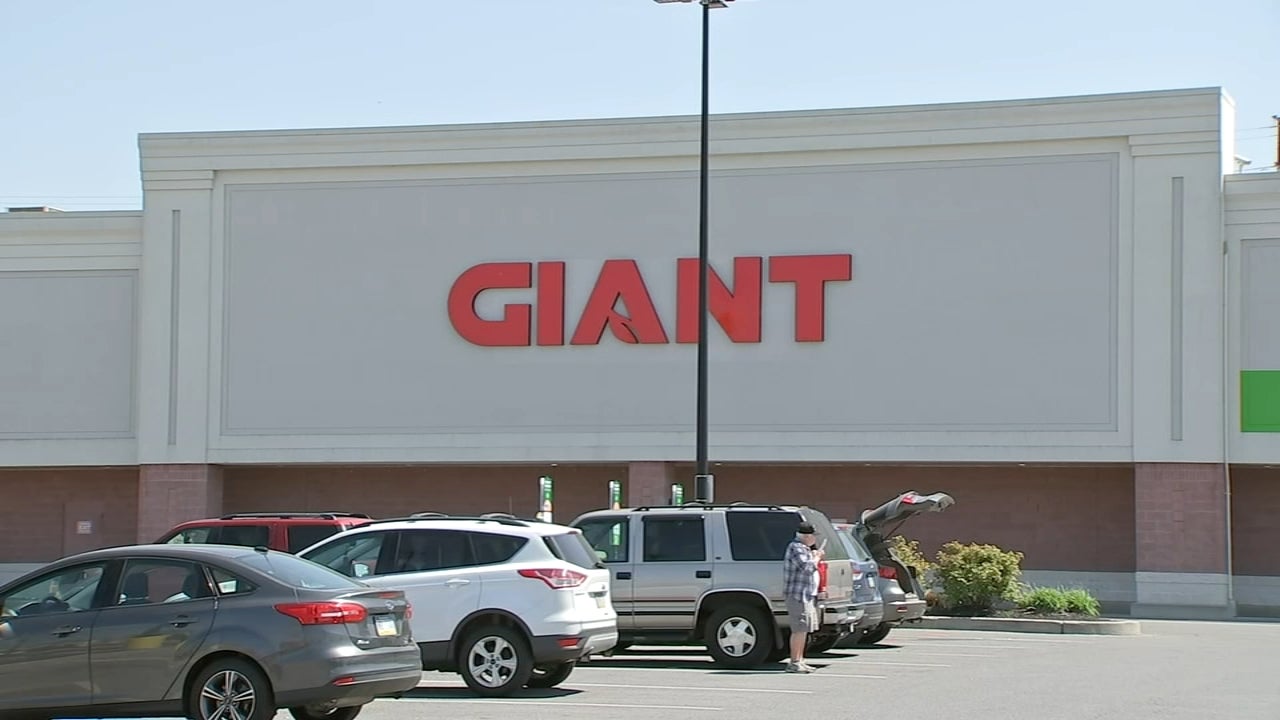 Fomer worker charged with putting needles into items at Giant store WHYY