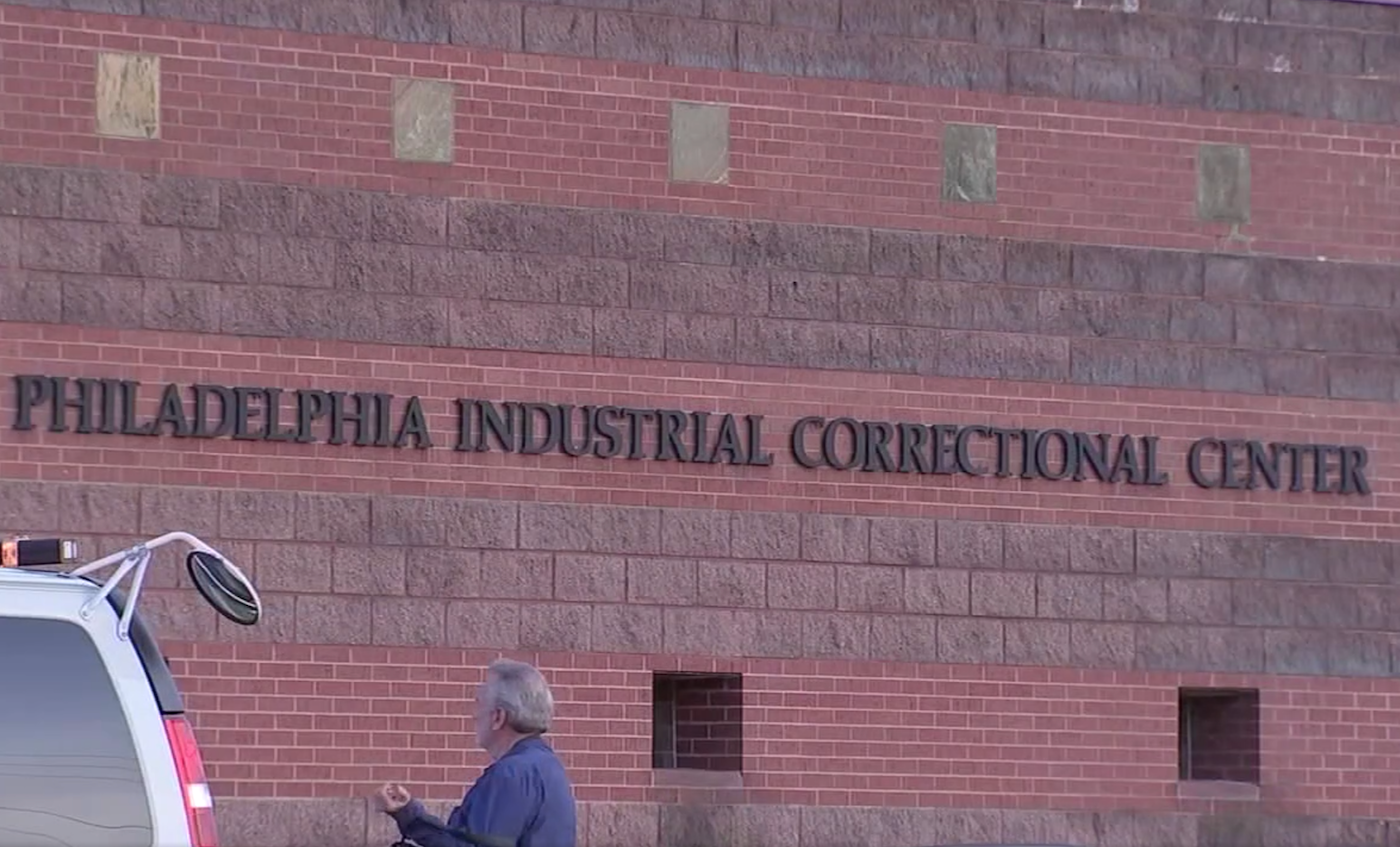 2 Inmates Escape Philadelphia Prison, Undetected For Hours