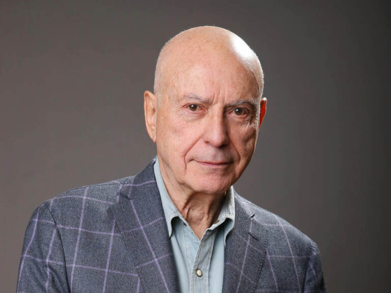 Headshot of Alan Arkin