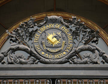 2023 07 20-e lee-philadelphia-free library parkway central lunette an emblem for the Free Library of Philadelphia Parkway Central Branch
