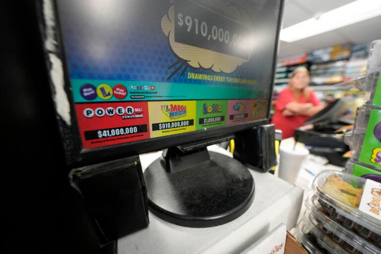 Mega Millions jackpot passes $1 billion after no one draws winning numbers  : NPR