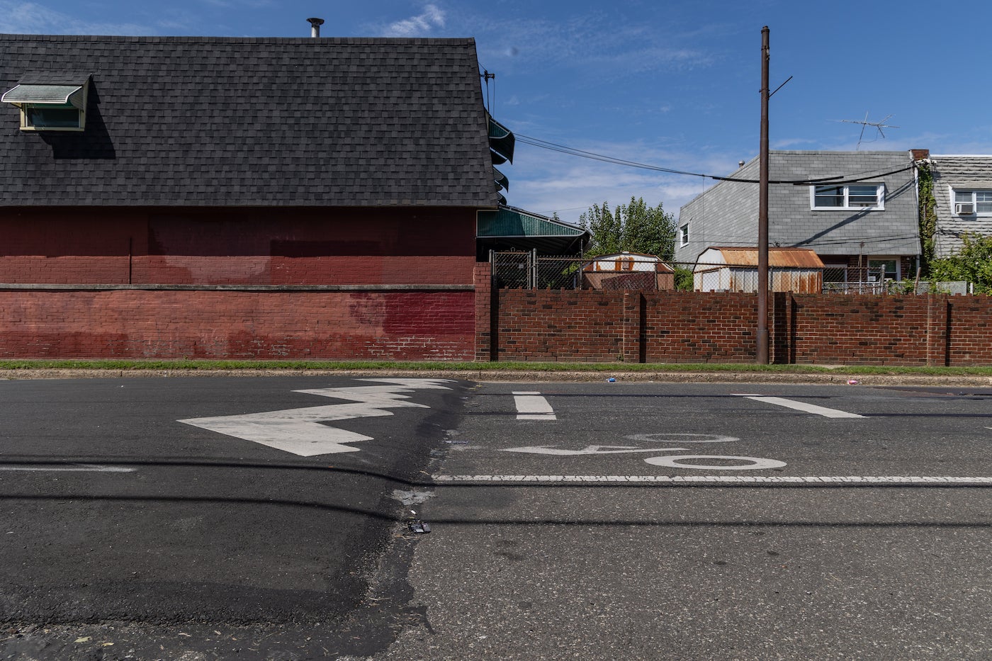 Speed cushion on the street