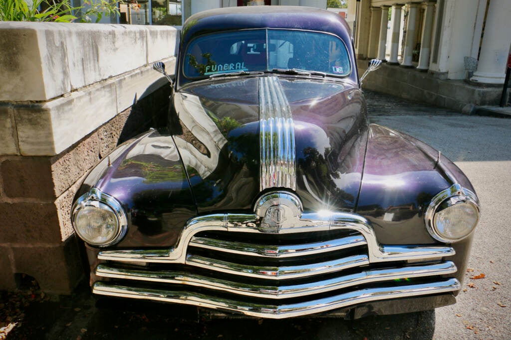 A view of the front of FYNLRYD parked at Laurel Hill Cemetery