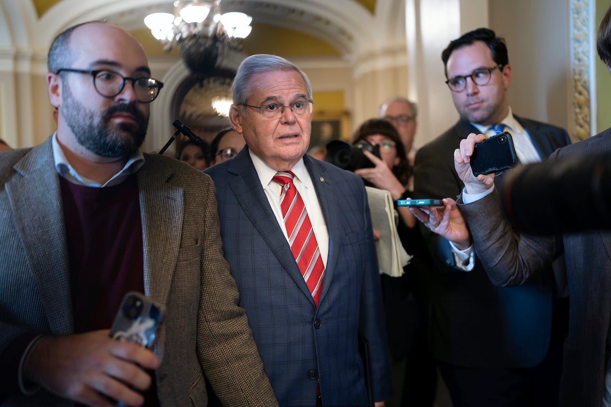 Menendez Tells Senate Colleagues He Won't Resign, Remains Defiant Amid ...