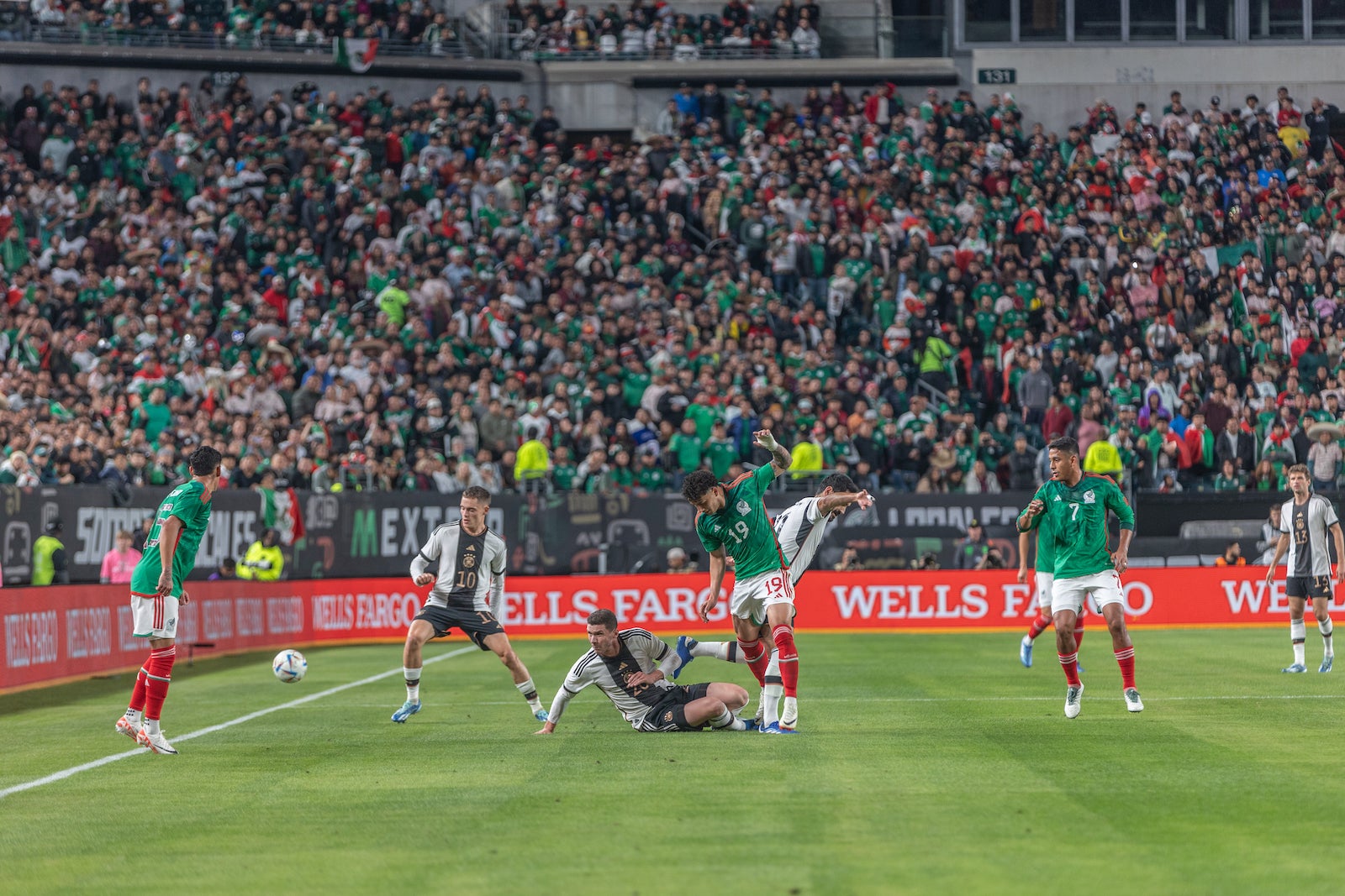 Players of National team of Mexico U 17 celebrate their