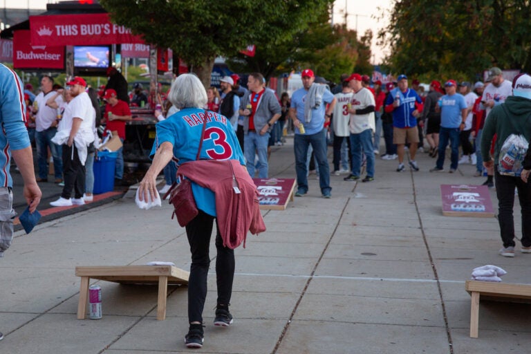 Photo essay: Fans celebrate as Phillies advance to NLCS - WHYY