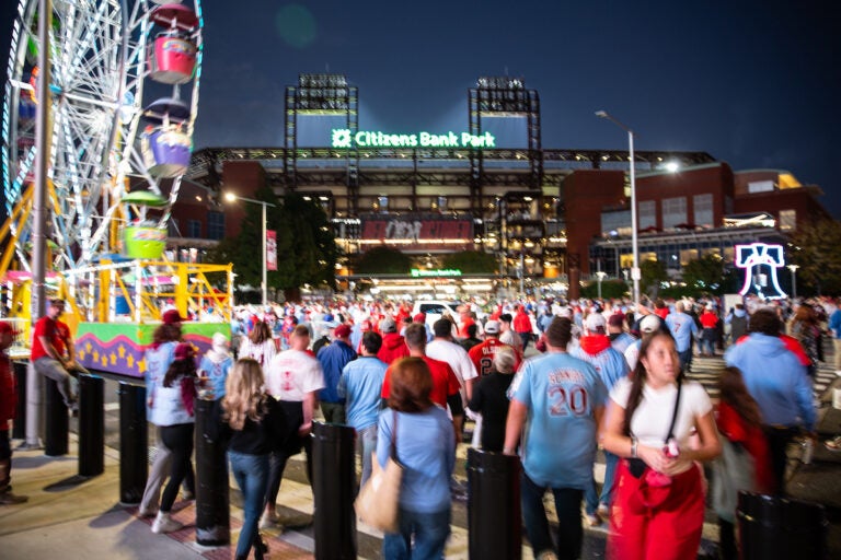 Fan Lineup for NLCS Game 1 at Citizens Bank Park