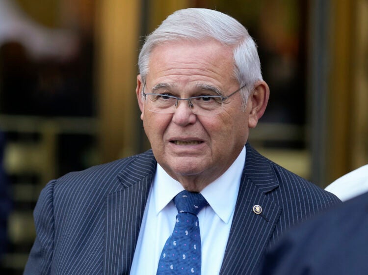 Sen. Bob Menendez leaves federal court, Wednesday, Sept. 27, 2023, in New York.