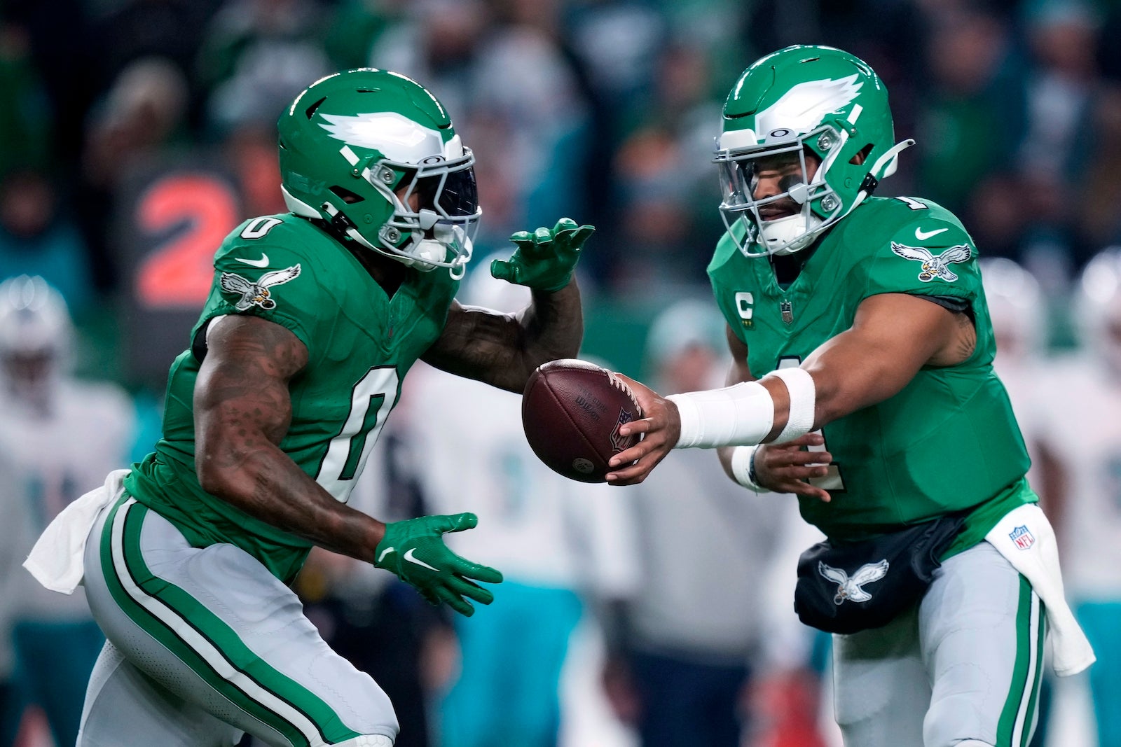 Jalen Hurts, Eagles Unveil Throwback Kelly Green Uniforms for 2023 in New  Photo, News, Scores, Highlights, Stats, and Rumors