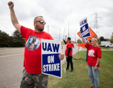 UAW members on the picket line