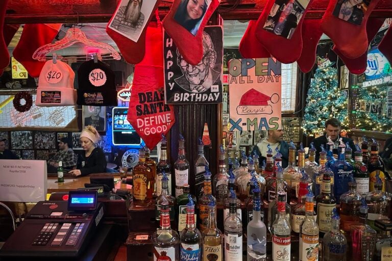 Ray's Happy Birthday Bar has been open for every Christmas throughout its 85-year-run, only missing 2020's celebration due to the pandemic. (Ali Mohsen/Billy Penn)