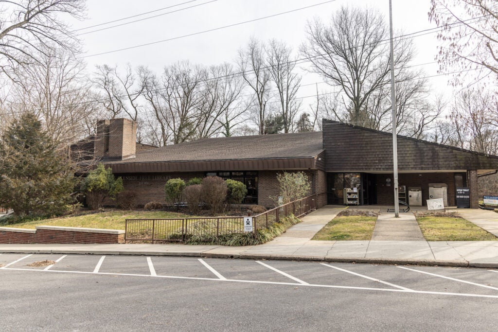 The exterior of the Glenside Free Library