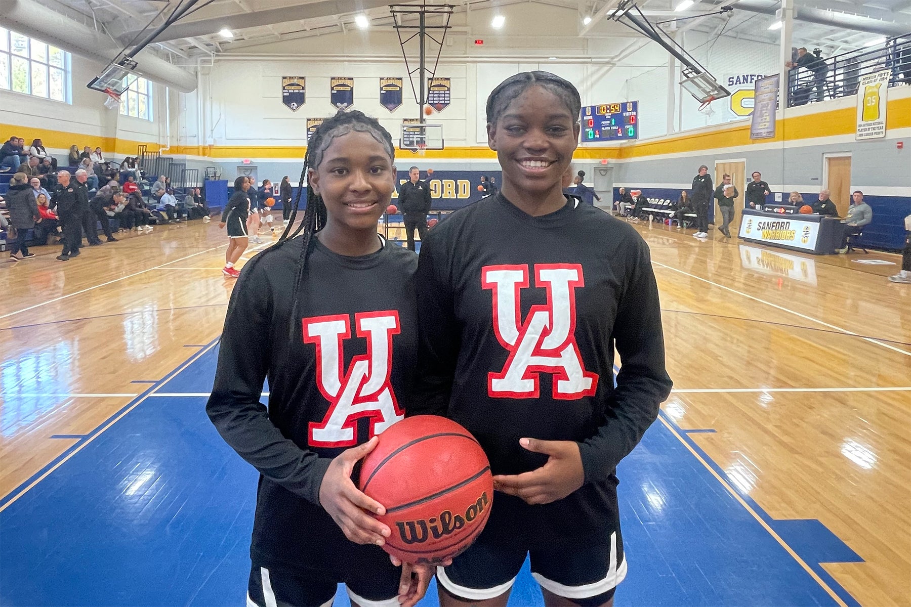 College scholarship offers pour in for 2 Delaware freshmen teammates