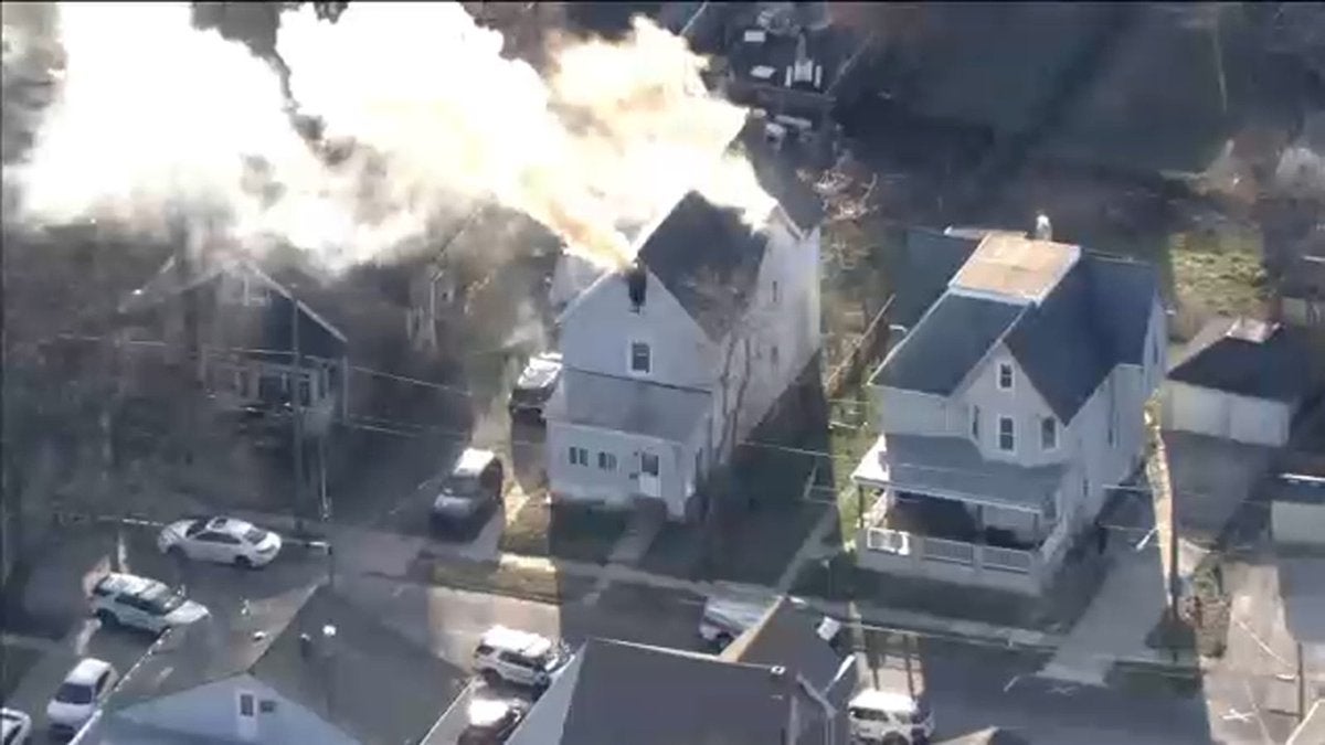 2 officers injured in East Lansdowne, Delaware County; officers surround burning home