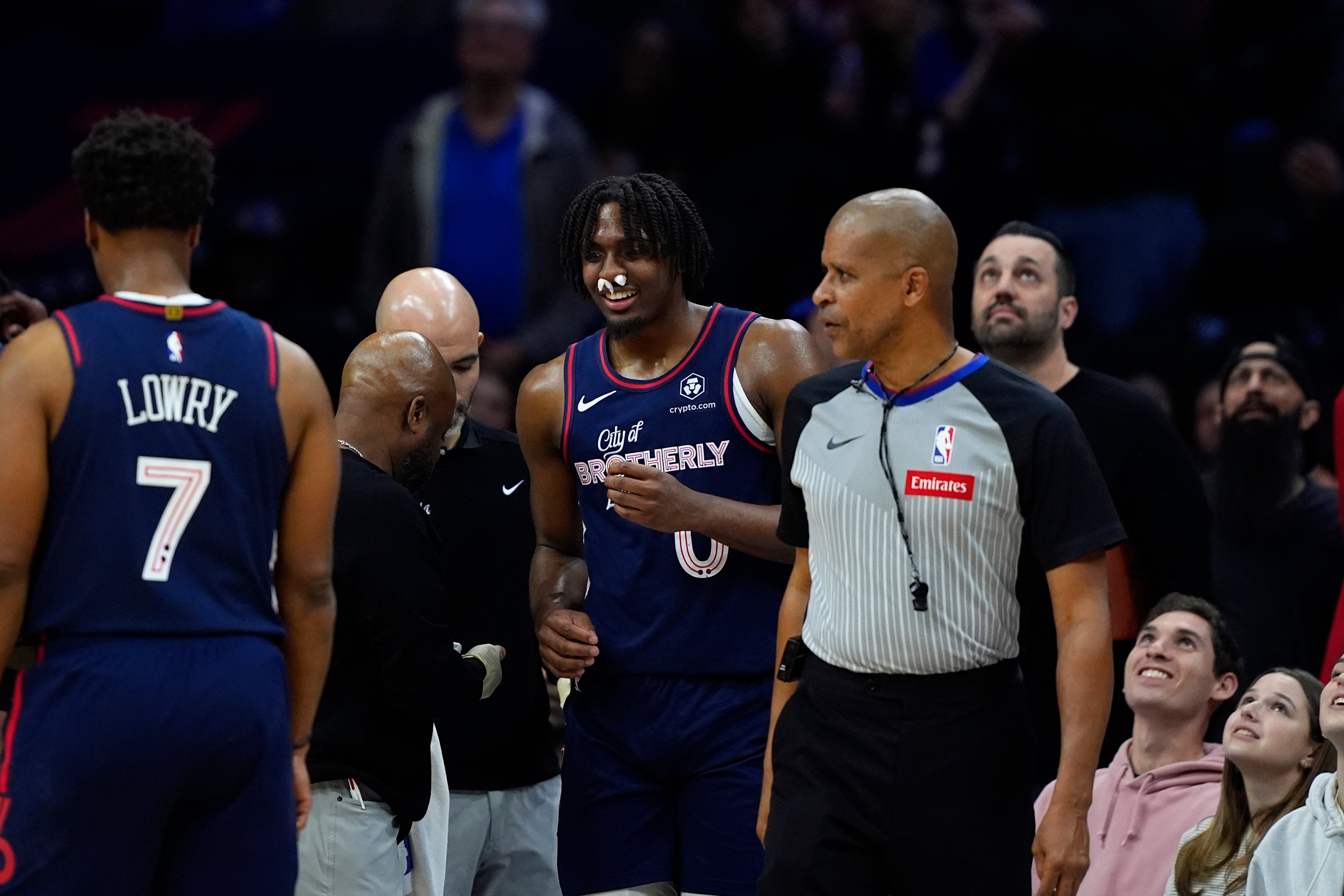 Maxey Shakes Off Bloody Nose From Flagrant Foul, Leads 76ers Over ...